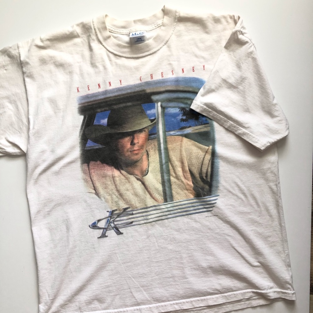 Vintage 2000 Kenny Chesney Signed Band Tshirt